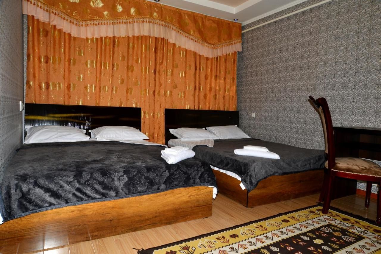 Отели типа «постель и завтрак» Astoria B&B Ош-24